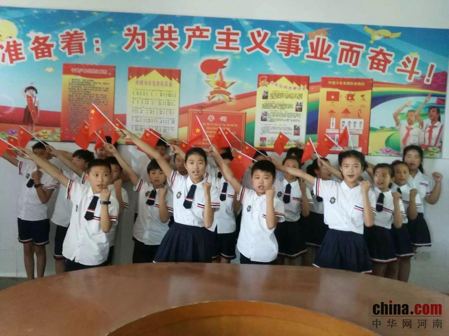 本以为是烂剧，一口气追了16集，越看越上瘾，真是一部上头剧！